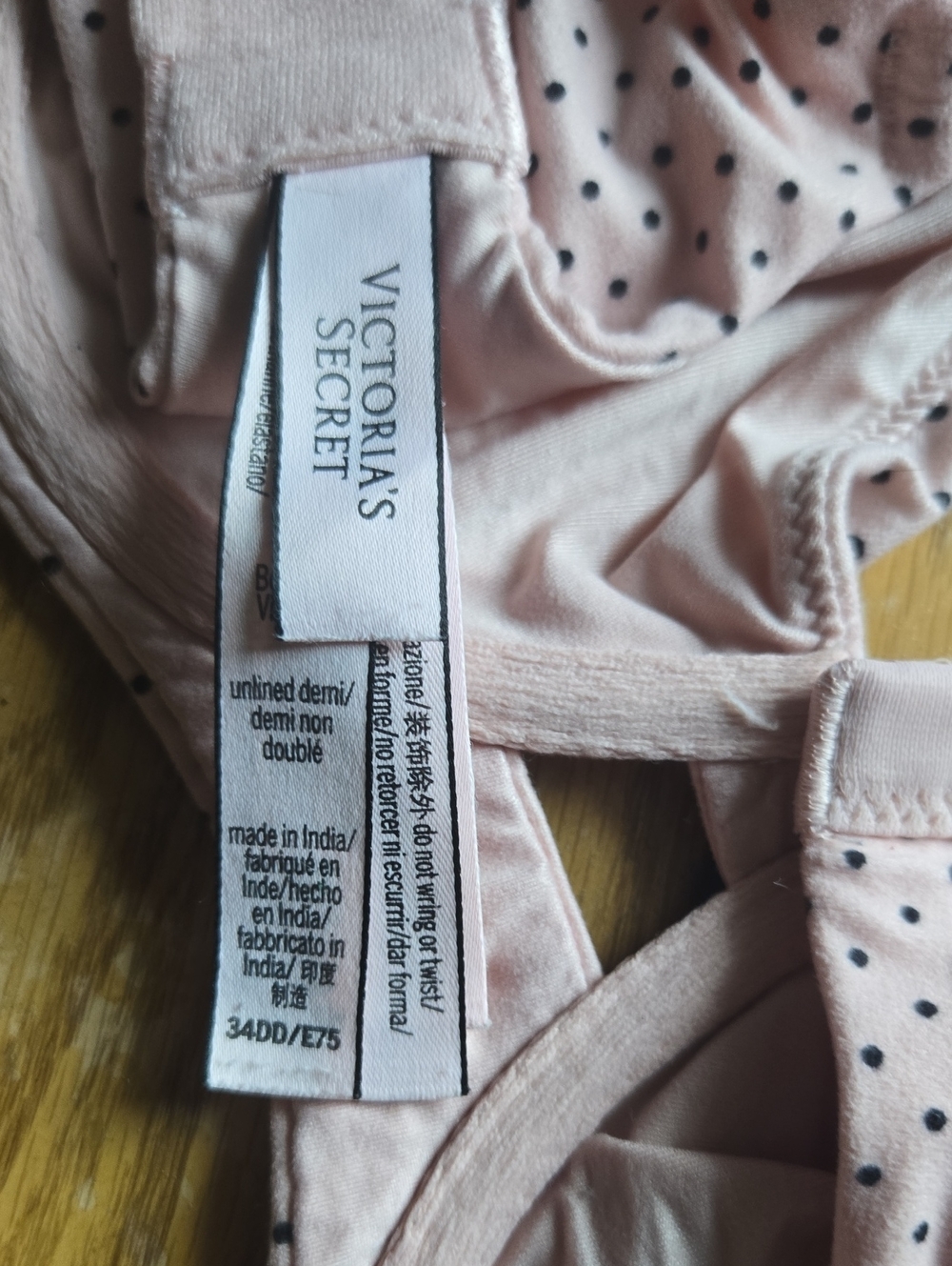 VICTORIA'S SECRET UNLINED DEMI / DEMI NON -DOUBLE UNDERWIRE BRA SIZE 34DD - Picture 3 of 4
